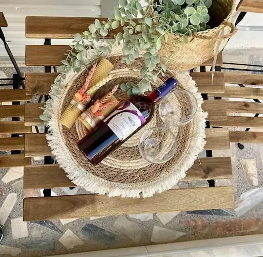 Bright & Modern In Town, Near The - No 9 Apartamento Cós