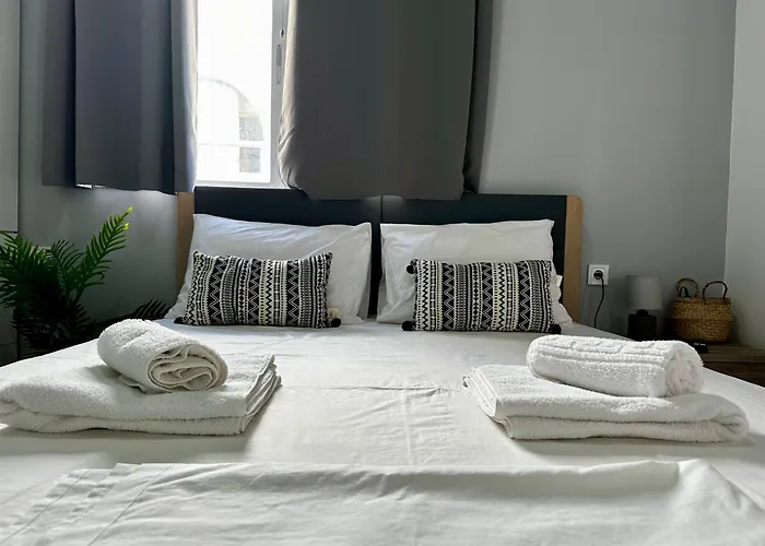 Daire Bright & Modern In Town, Near The - No 9 *