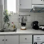 Bright & Modern In Town, Near The - No 9 Apartamento *
