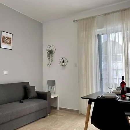 Modern & Cozy In The Heart Of '9' Appartamento Città di Kos