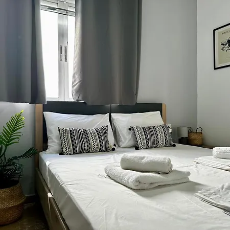 Bright & Modern In Town, Near The - No 9 *